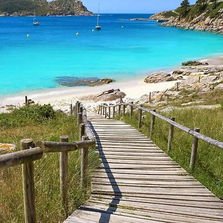 Piso De Diseno En Con Parking Gratuito فيجو