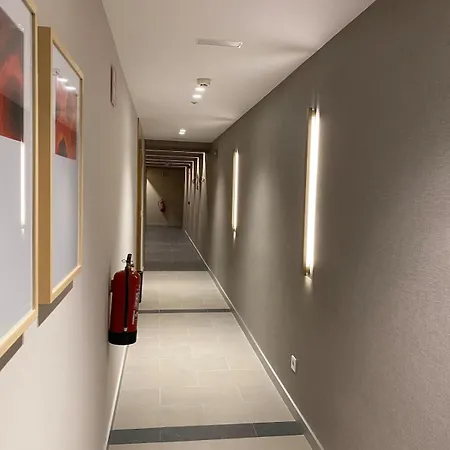 Piso De Diseno En Con Parking Gratuito