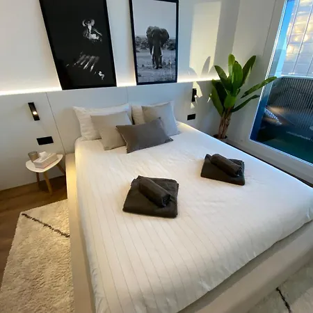 شقة Piso De Diseno En Con Parking Gratuito *