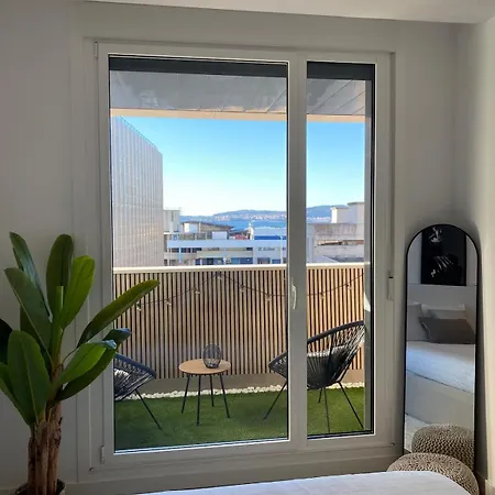 شقة Piso De Diseno En Con Parking Gratuito *