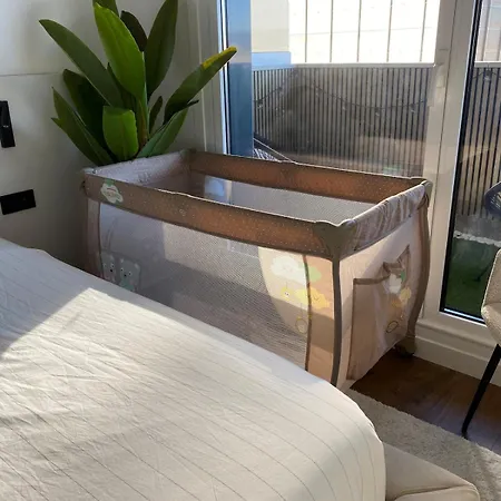 Piso De Diseno En Con Parking Gratuito