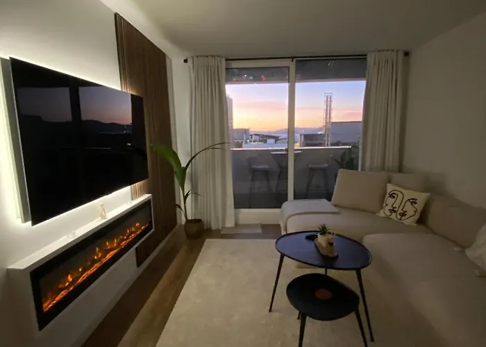 Piso De Diseno En Con Parking Gratuito Apartmán *